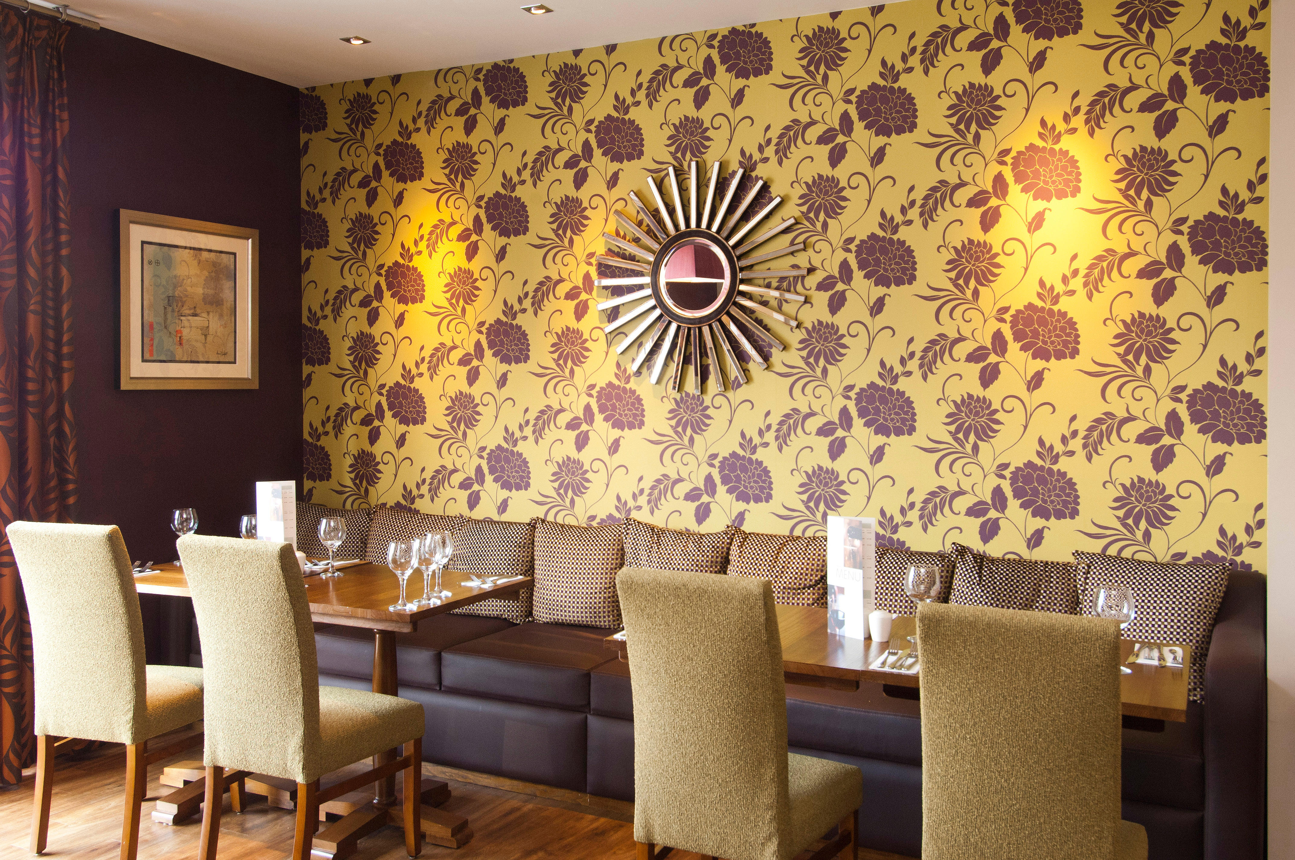 Фото Premier Inn Exeter Central St. Davids