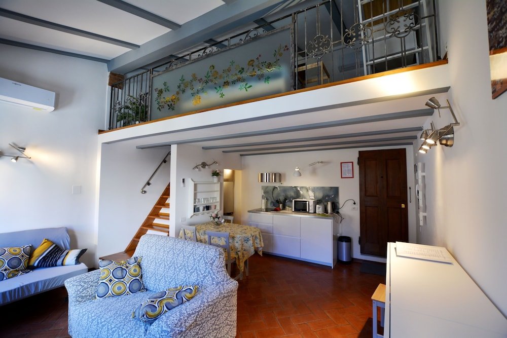 Фото Appartamento la Guelfa