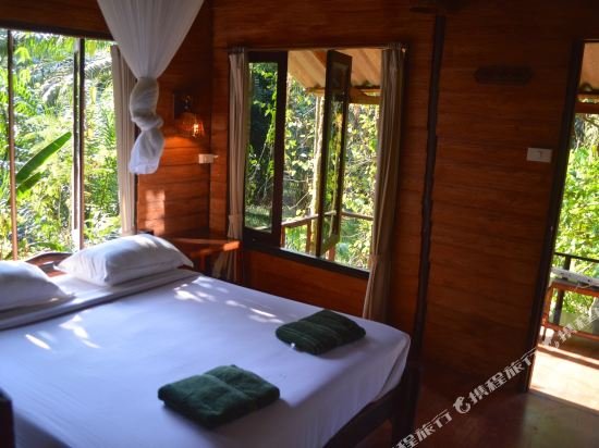 Фото Khao Sok Riverside Cottage