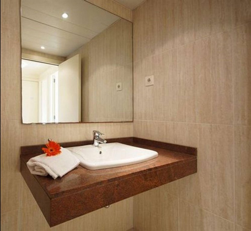 Фото Ciutadella Park Apartments