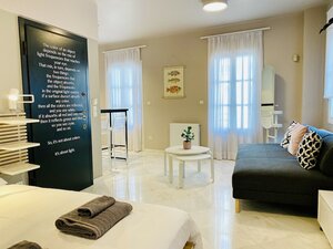 Luxury Studio in Historical Center of Athens - Goldfish