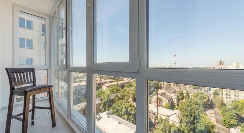 Short-term housing rental DeLuxe Apartment on Belorusskay Street Silver Tower, Kyiv, photo