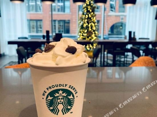 Фото Hyatt Place Grand Rapids Downtown