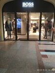 Hugo Boss (Red Square, 3) ، متجر ملابس