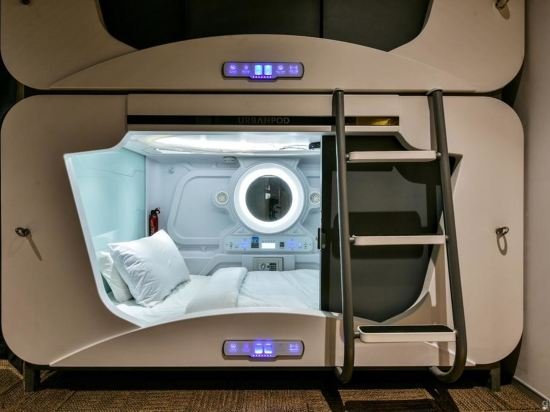 Фото Urbanpod Hotel