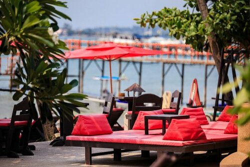 Гостиница Samui Pier Beach Front & Resort