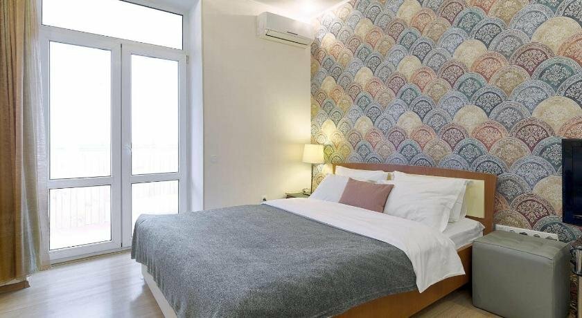 Short-term housing rental 17 Basseina Street - Three Separate Bedrooms - Palace Of Sports, Kyiv, photo
