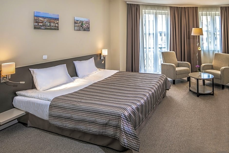 Фото отеля 2