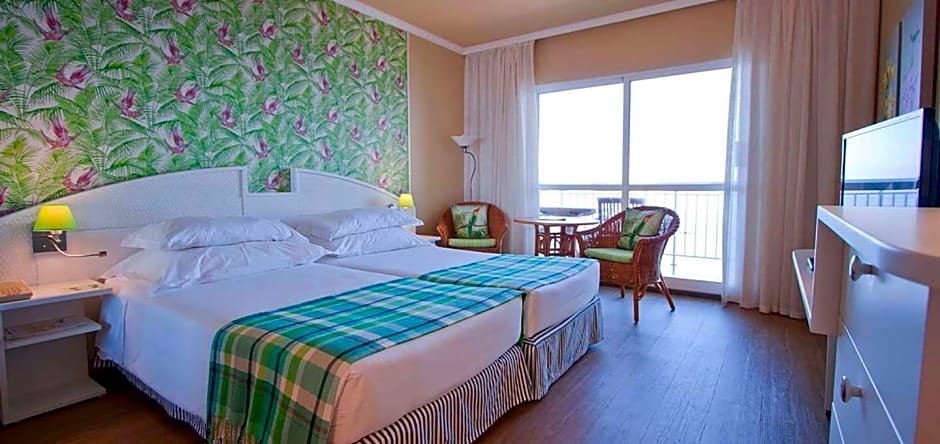 Фото Pestana Ocean Bay Resort