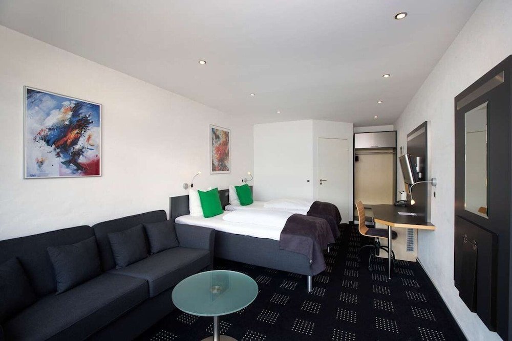 Фото Hotel Hedegaarden