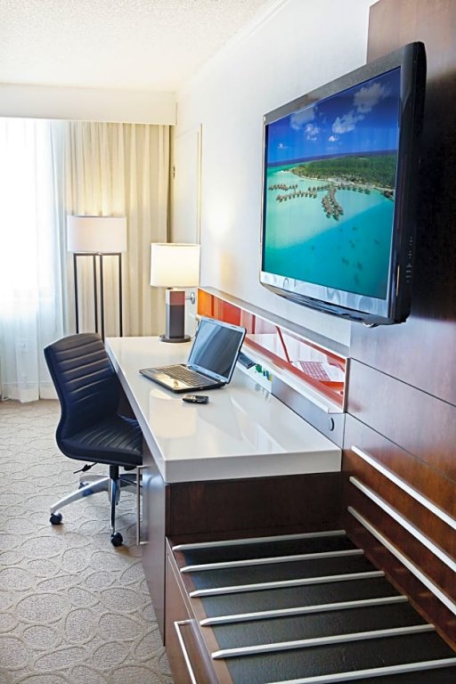 Фото Delta Hotels by Marriott Saguenay Conference Centre