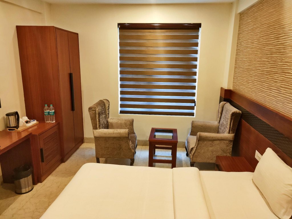 Фото Holy River Hotel