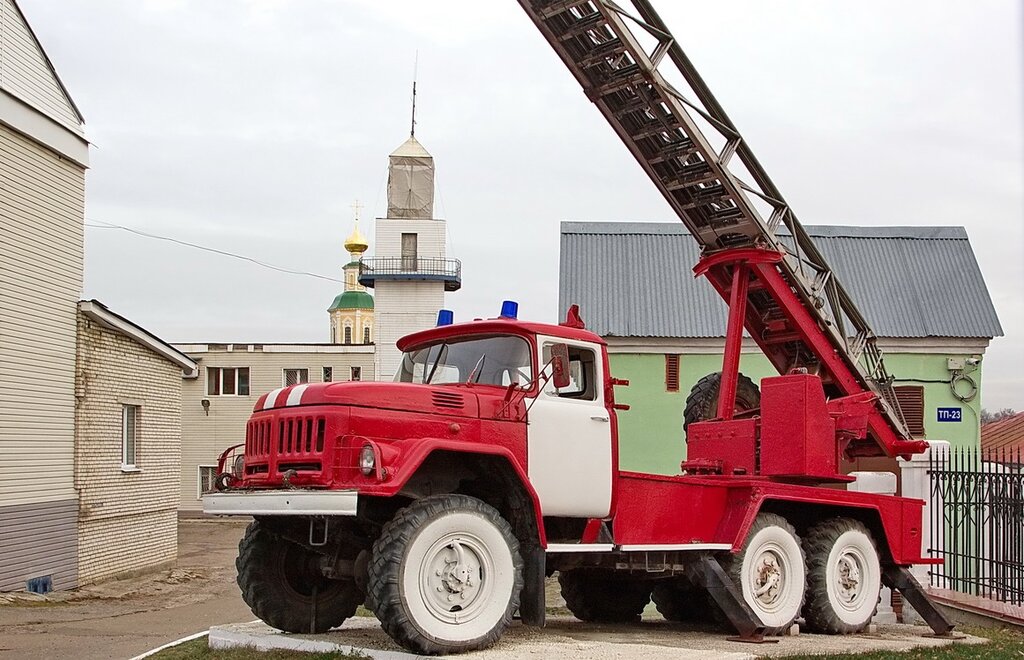 Monument to technology Пожарная автолестница АЛ-30, Vladimir, photo