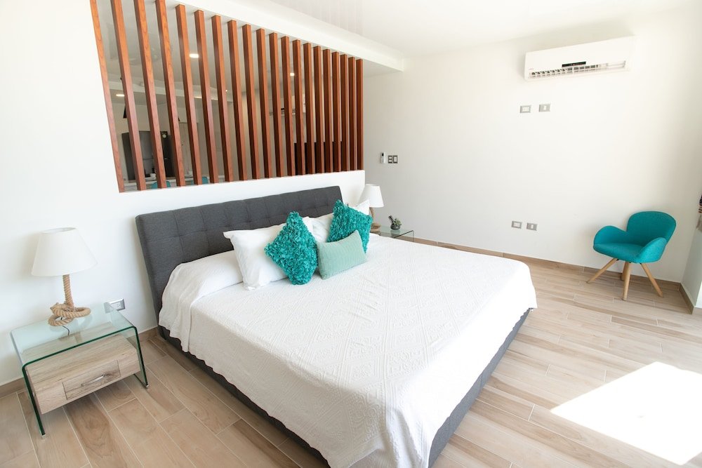 Фото Aquamarina Suites