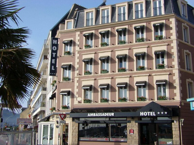 Гостиница Hôtel Ambassadeur в Шербур-Октевиле