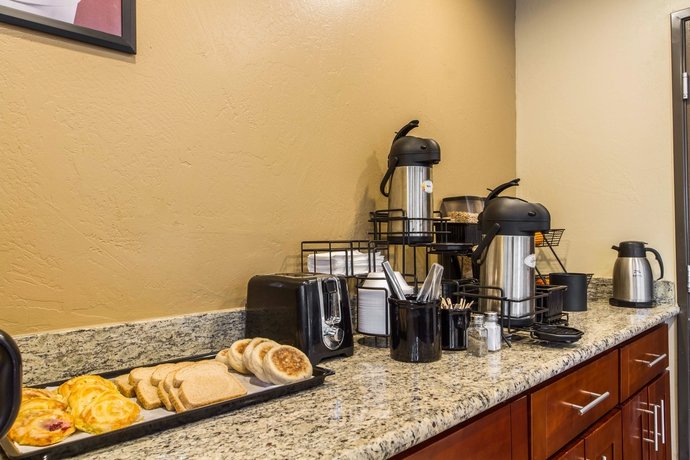 Фото Econo Lodge Sacramento Convention Center