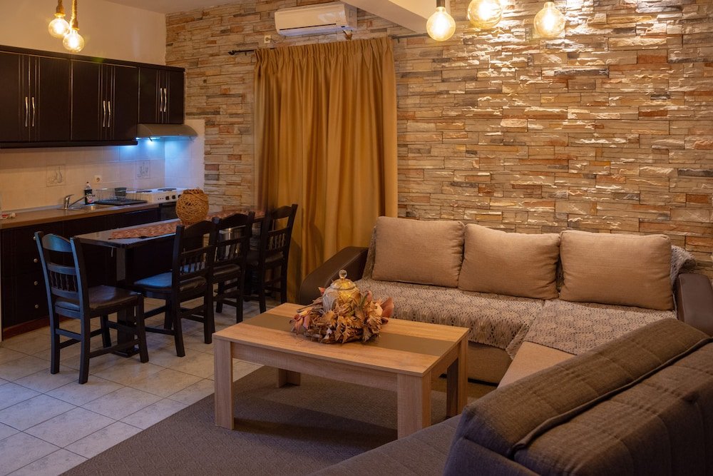 Фото MarGio Skiathos Apartments