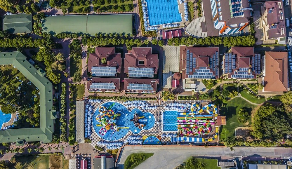 Lonicera world hotel турция