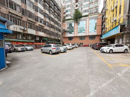Фото 7 Days Inn Foshan Temple Baihua Squrare Branch