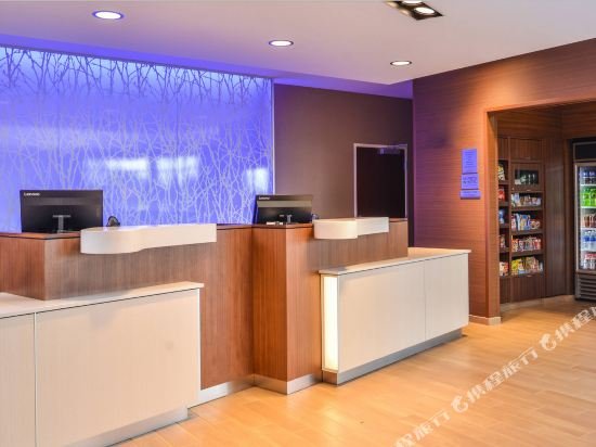 Фото Fairfield Inn & Suites by Marriott Warrensburg