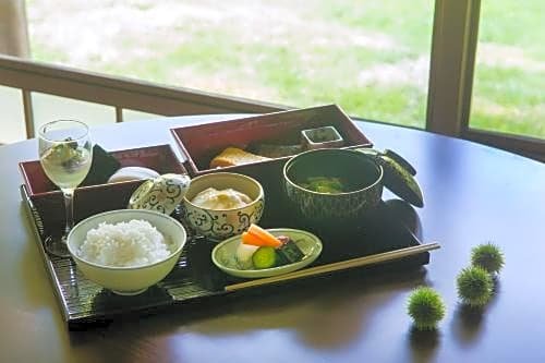 Фото Hakone Retreat Villa by Onko Chishin