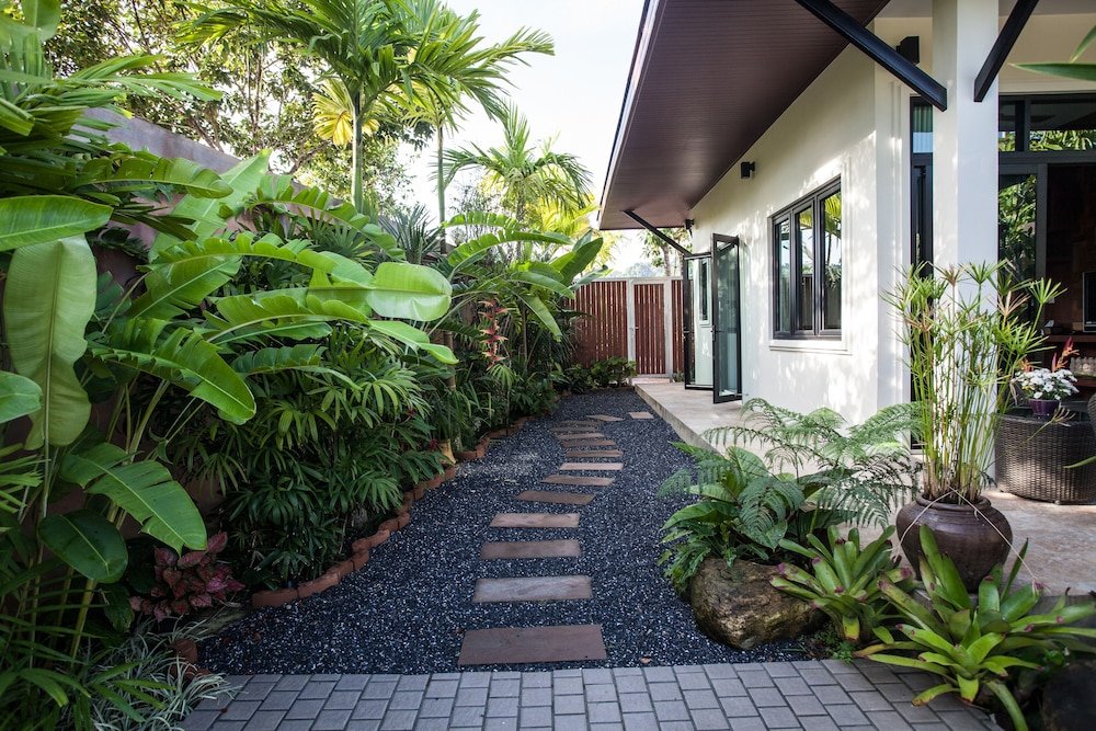 Фото Baan Pinya Balinese Style Aonang Pool Villa