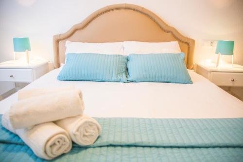 Фото 4Seasons La Rosaleda Apartment