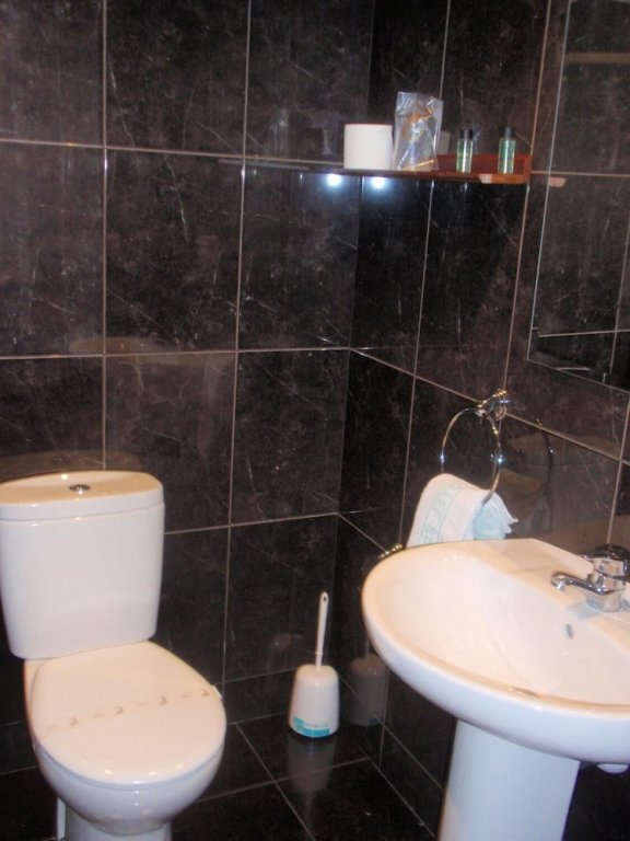 Фото Hampton Inn Boston - Logan Airport