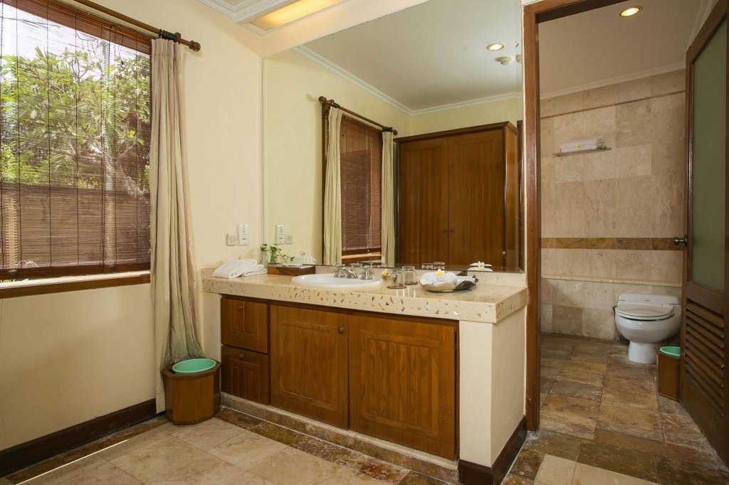 Фото Parigata Villas Resort