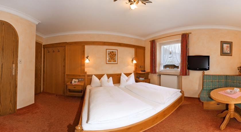 Фото Hotel Edelweiß