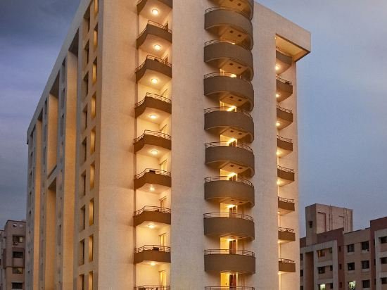 Фото Cocoon Hotel