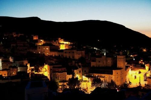 Dar karaz