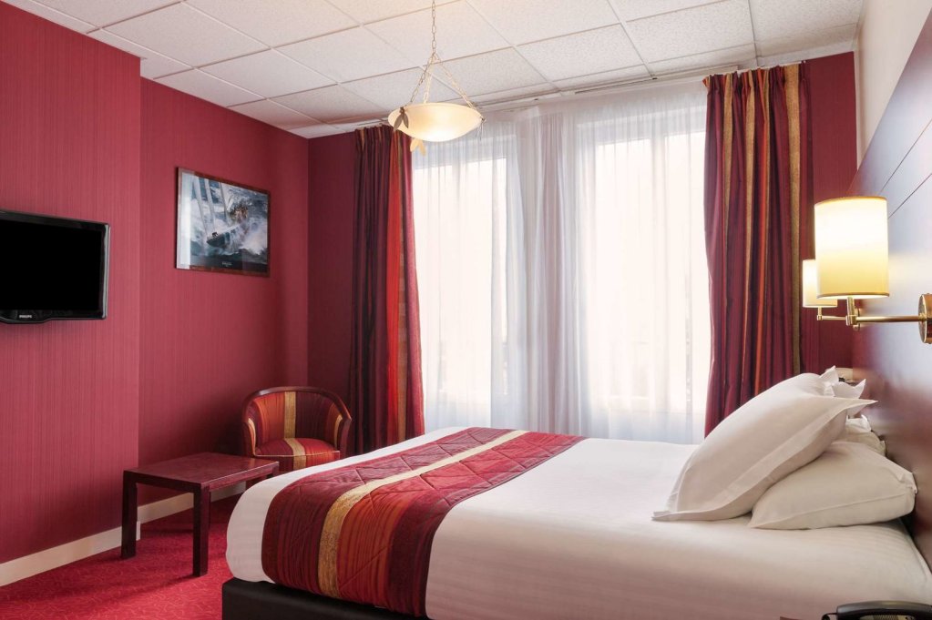 Фото Est Western Plus Le Havre Centre Gare