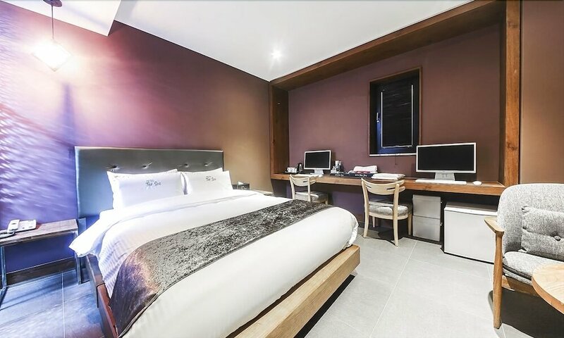 Гостиница Gwangju Songjeong Hotel The Sol в Кванджу