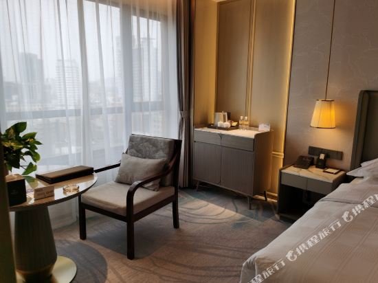 Фото Yishiyuan Hotel