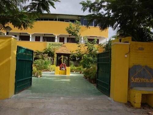 Внешний вид отеля Sunshine Guest House в Тируваннамалае, фото 1