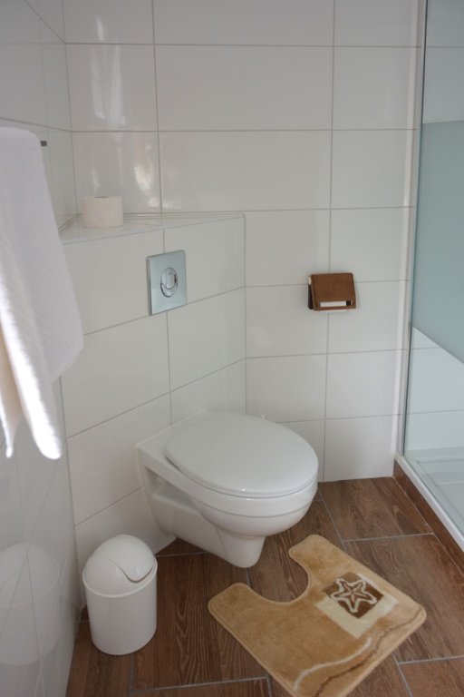 Фото Hotel Haus Isenburg