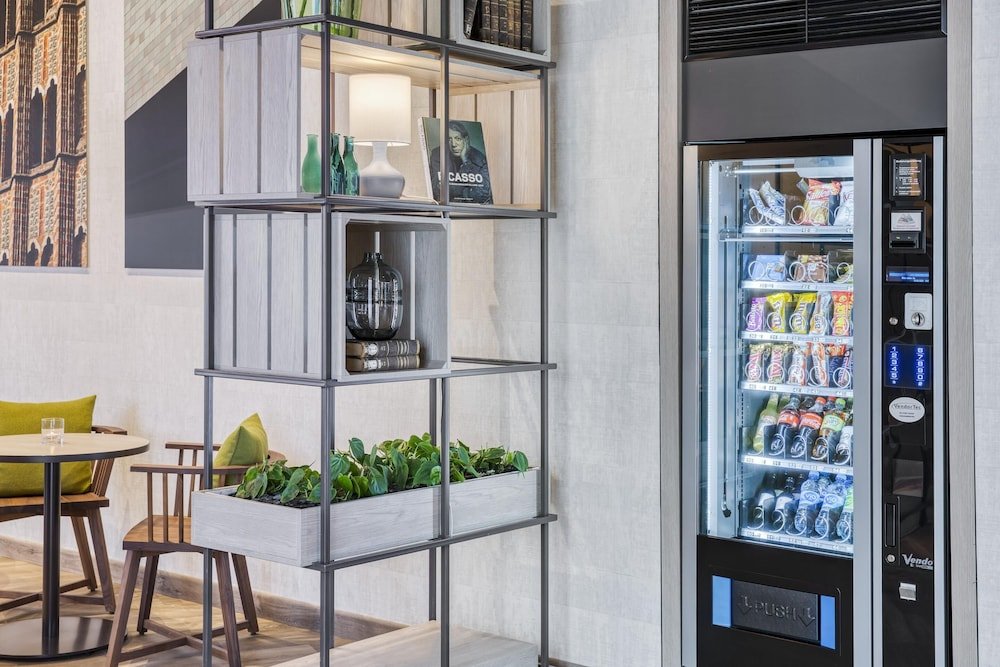 Фото IntercityHotel Saarbrücken