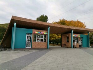 В парке вкуснее (Moscow, Park of the 850th Anniversary of Moscow), fast food