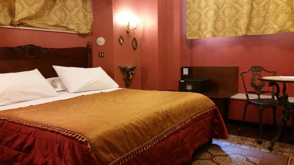 Фото Carafa di Maddaloni B&b di Charme