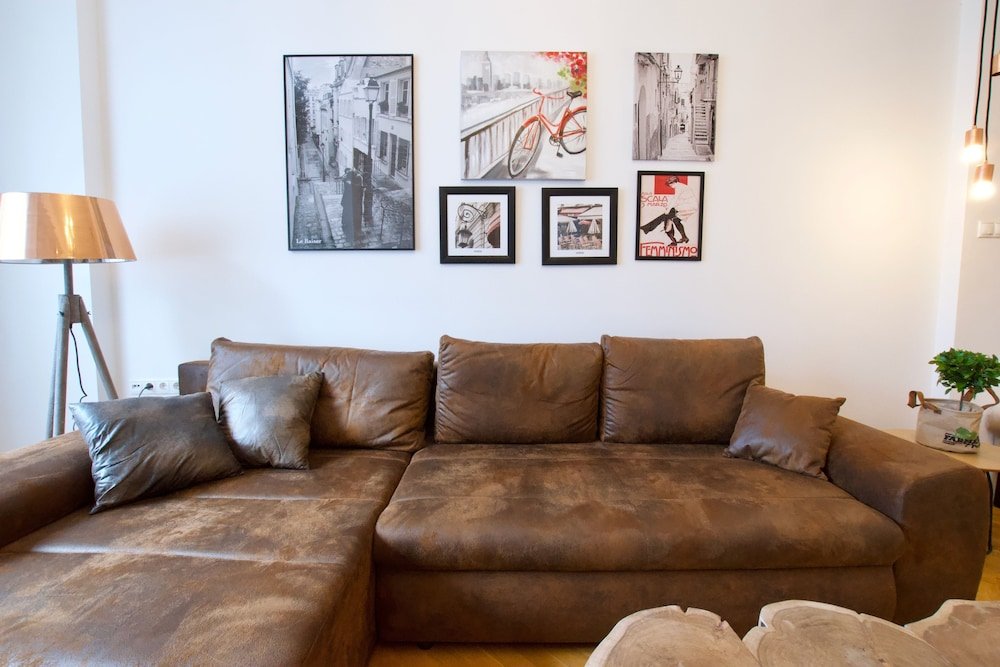 Фото Standard Apartment by Hi5 - Madách Imre 1