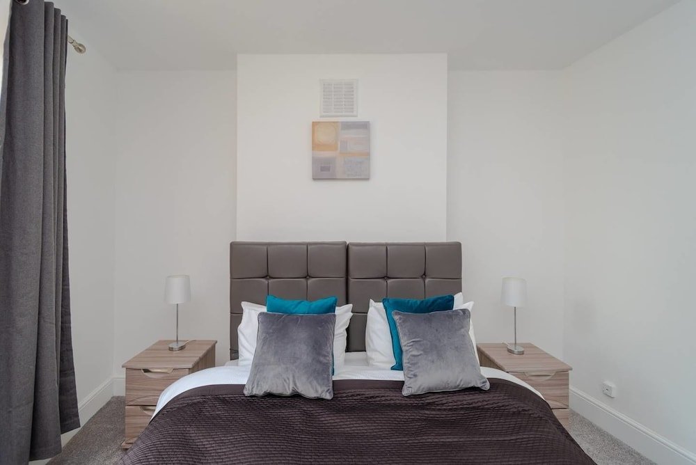 Фото Bright 2 Bedroom Flat Easy Access to London Bridge