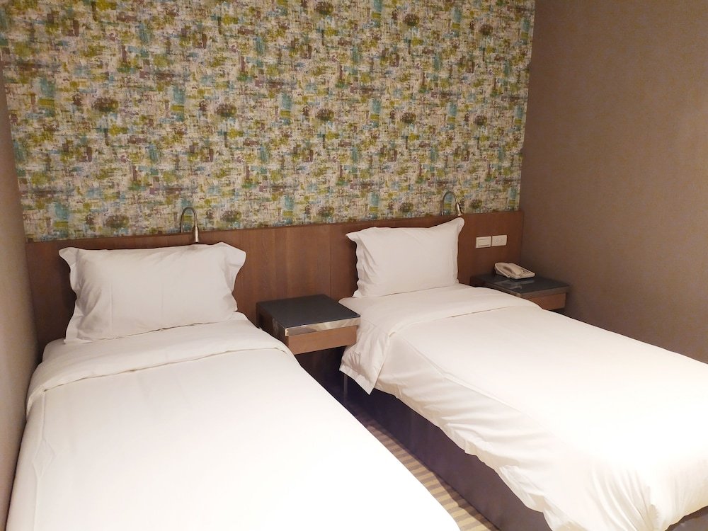 Фото Red 13 apartment