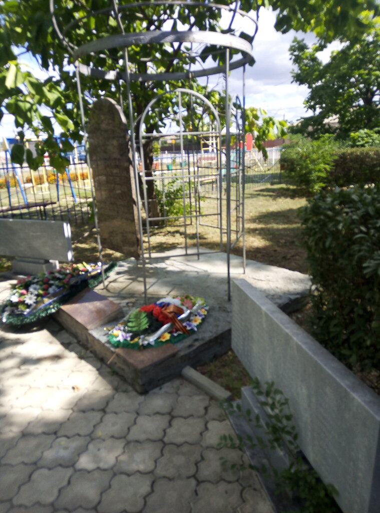 Monument, memorial Братская могила советских воинов, Volgograd Oblast, photo