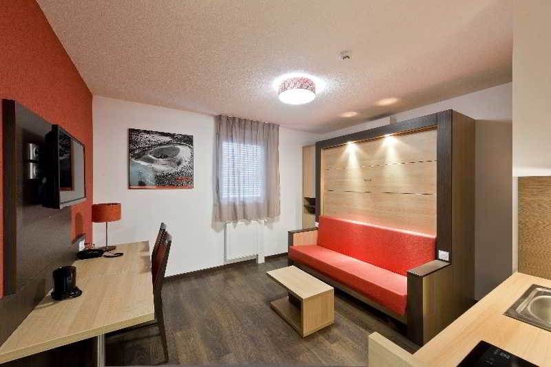 Фото Apparthotel Privilodges Carré de Jaude