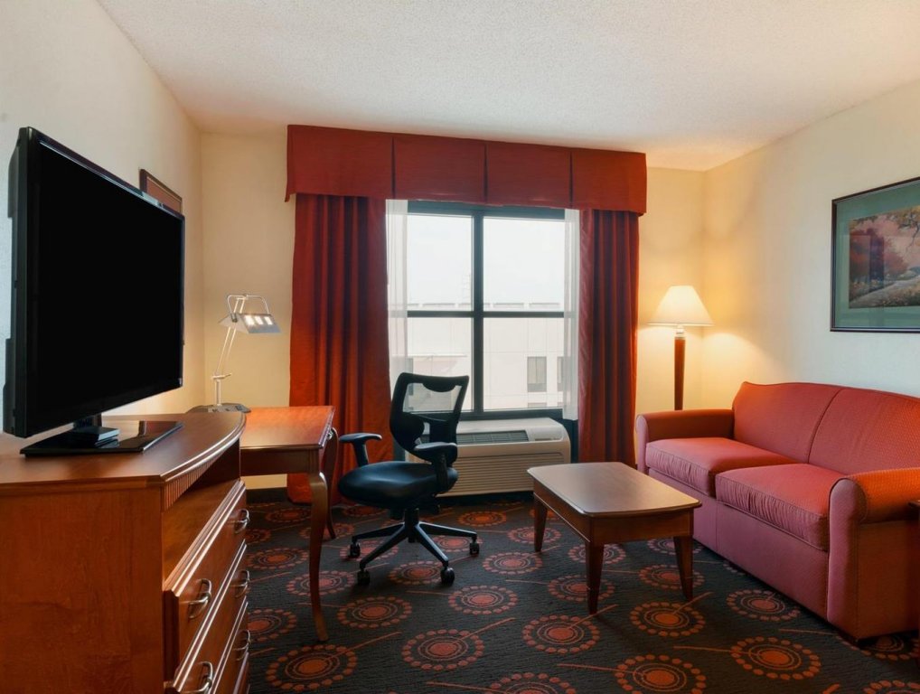 Фото Hampton Inn & Suites Jackson-Coliseum