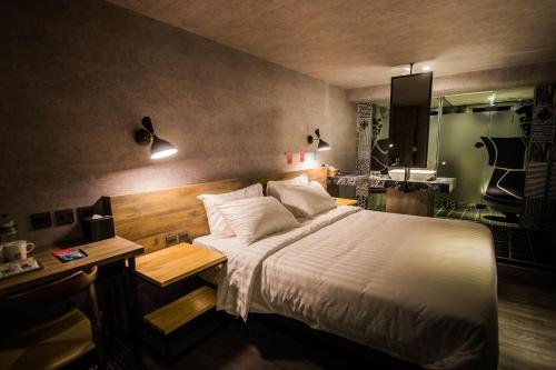 Фото Huwei Hotel