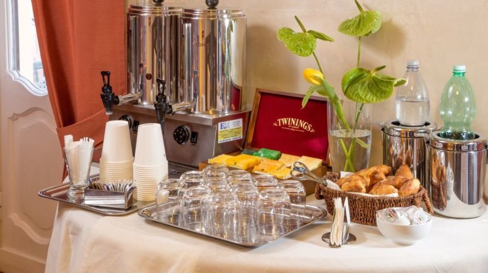 Фото Hotel Astrid