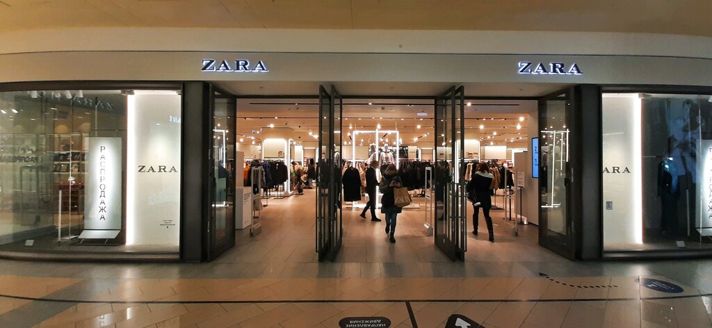 Магазин одежды Zara, Москва, фото