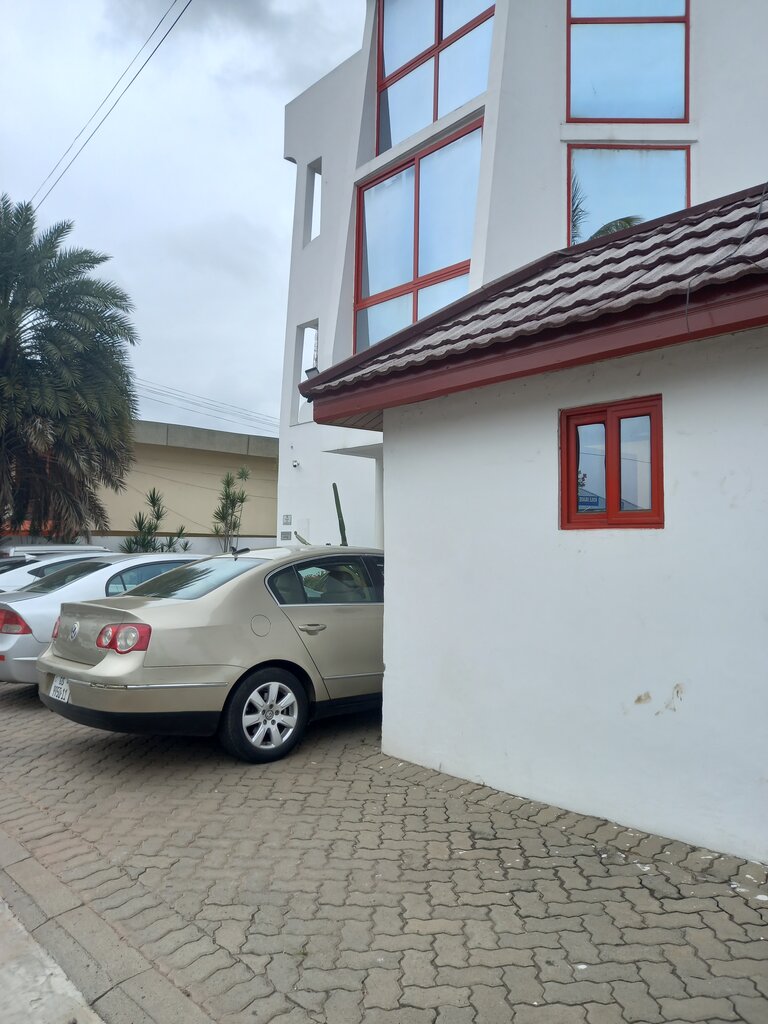 Advertising agency Media Majique & Research Systems, Accra, photo